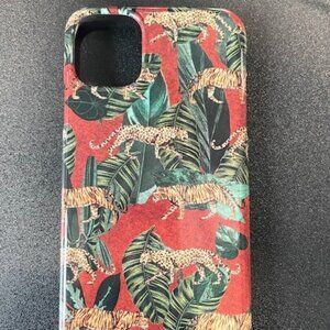 BURGA hardshell case for iphone 11: Jungle cats